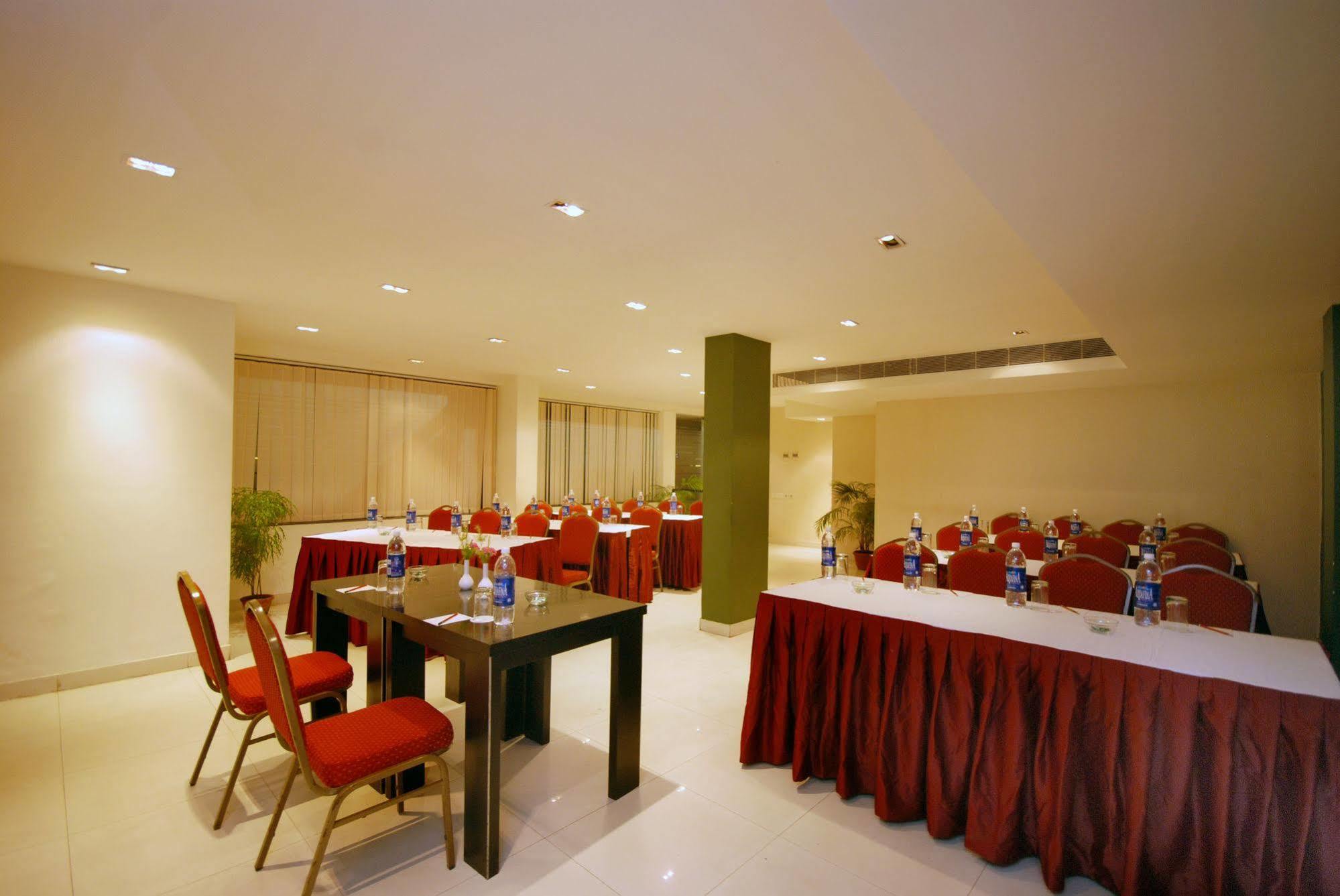 Metropole Hotel Kolkata