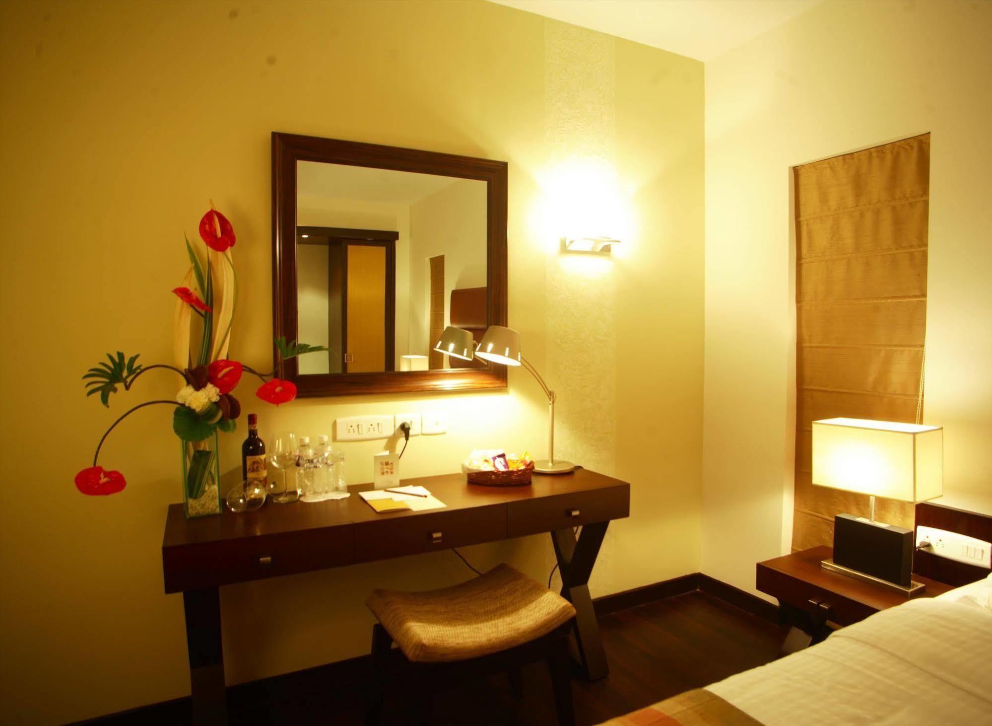 Metropole Hotel Kolkata